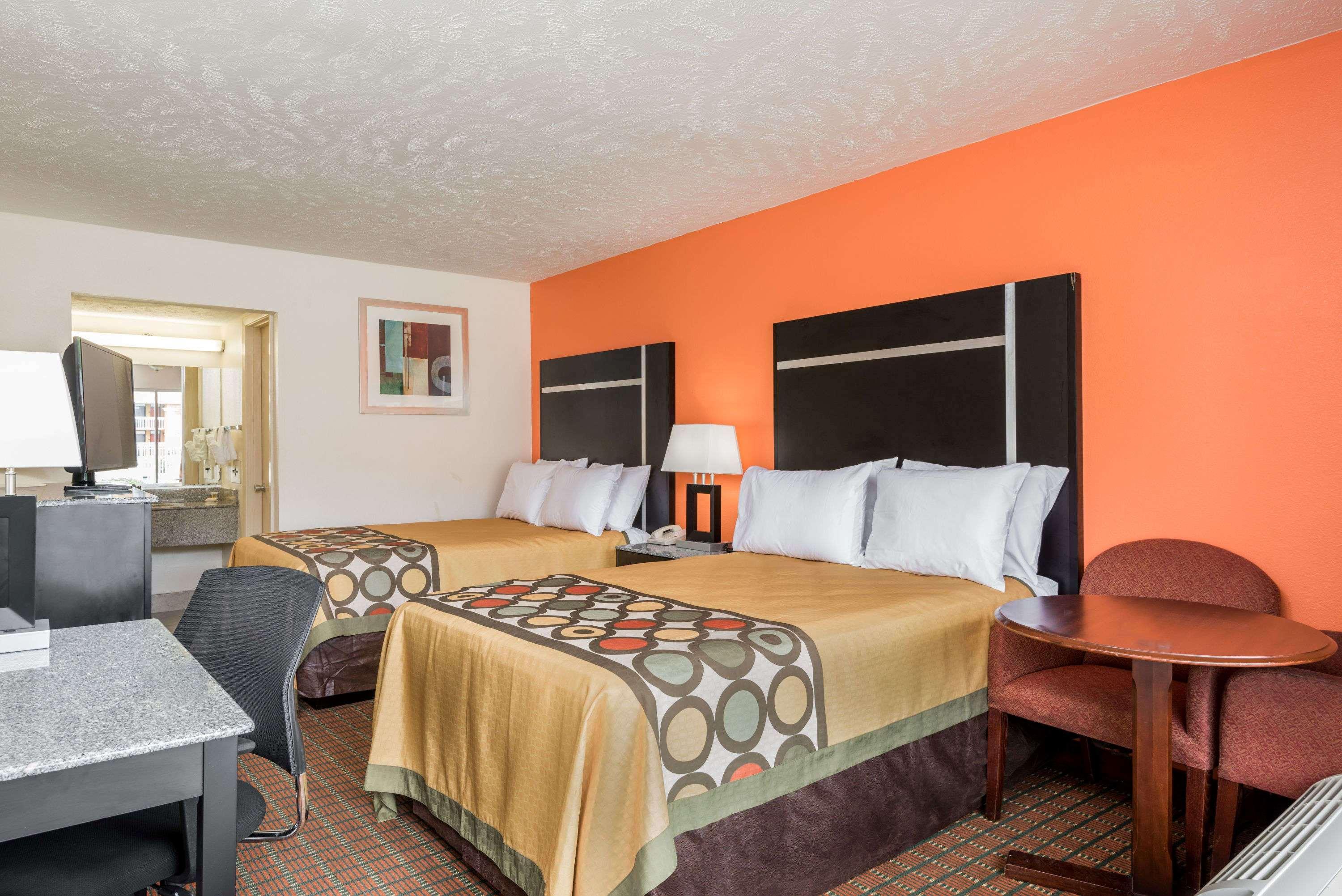 מלון Ramada By Wyndham למברטון מראה חיצוני תמונה