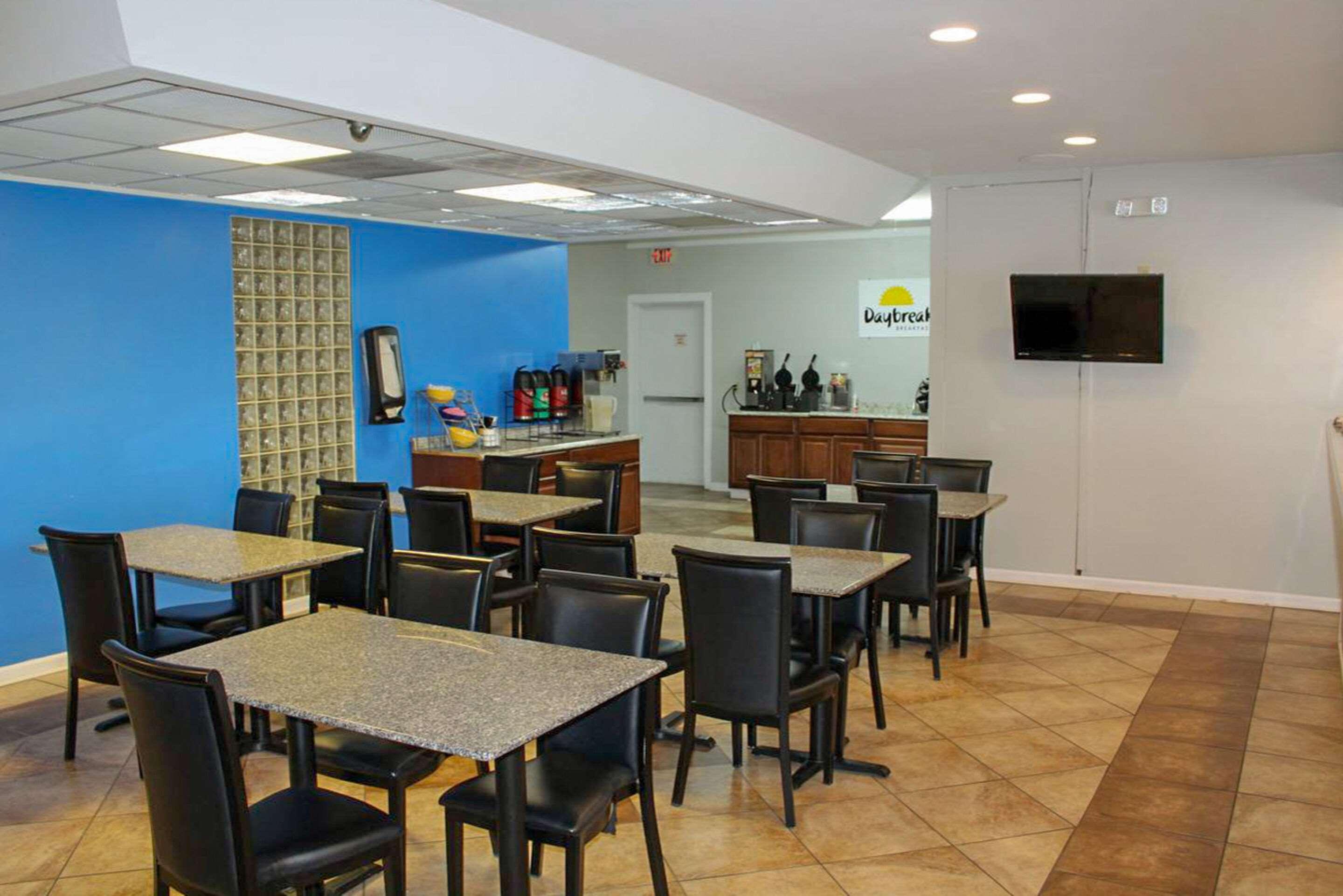 מלון Ramada By Wyndham למברטון מראה חיצוני תמונה